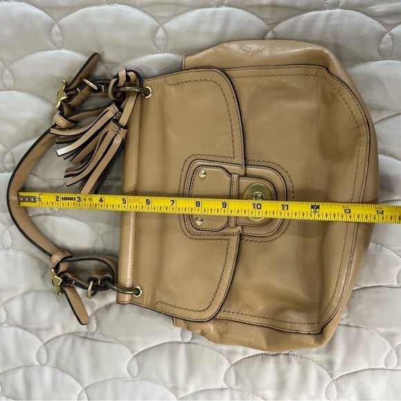 Vintage Coach Willis Tan Leather Handbag - Picture 12 of 14